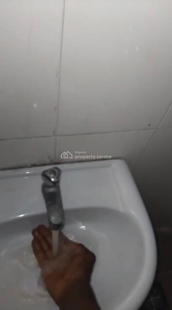 Available 2bedroom at Osapa London, Osapa, Lekki, Lagos, Flat / Apartment for Rent