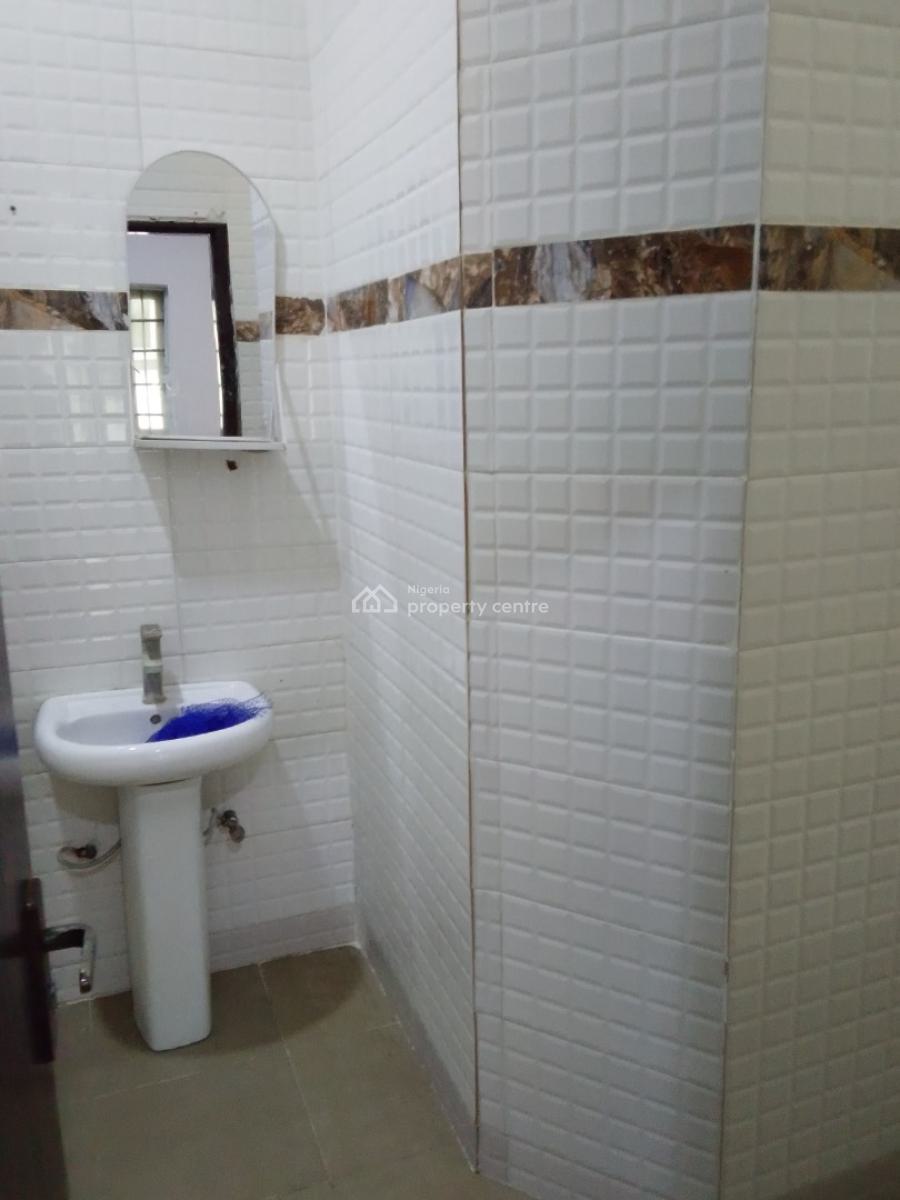 This Is a Lovely 3bedroom Flat, Osapa, Lekki, Lagos, Flat / Apartment for Rent