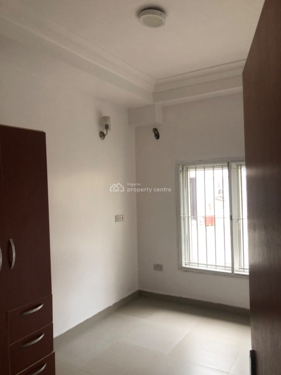 4 Bedroom Terrace Duplex, Osapa, Lekki, Lagos, Office Space for Rent