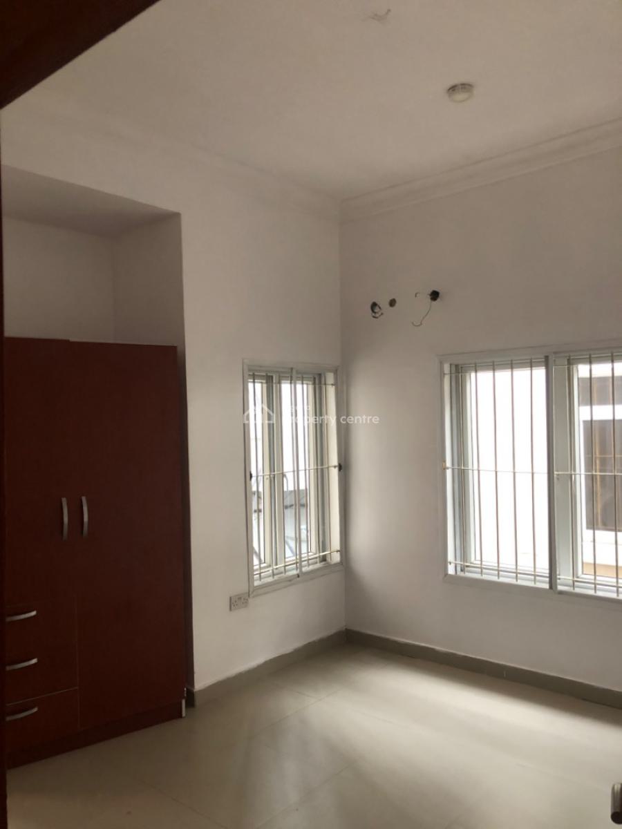 4 Bedroom Terrace Duplex, Osapa, Lekki, Lagos, Office Space for Rent