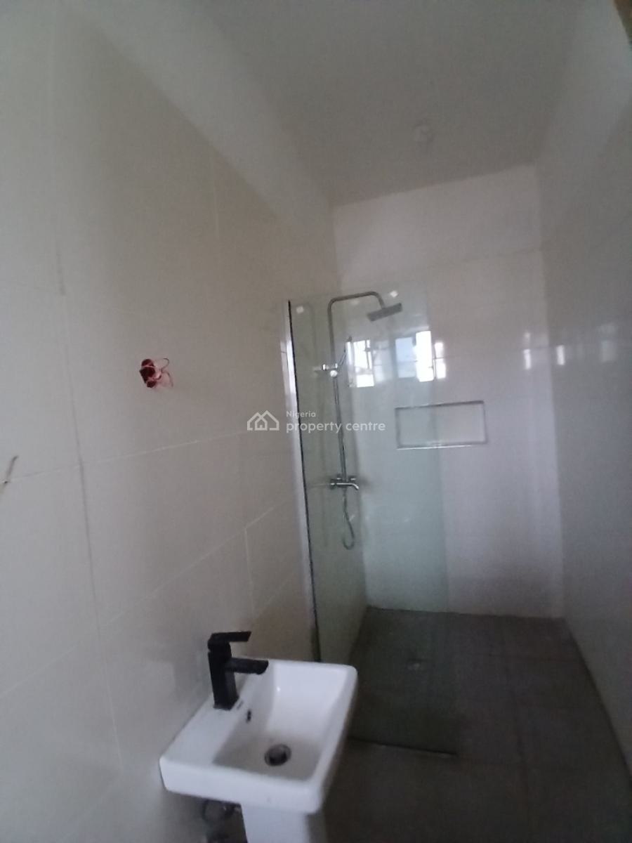 New and Serviced 2 Bedroom En-suite Flat with an Open Fitted Kitchen,, Ikate, Lekki, Lagos, Flat / Apartment for Rent