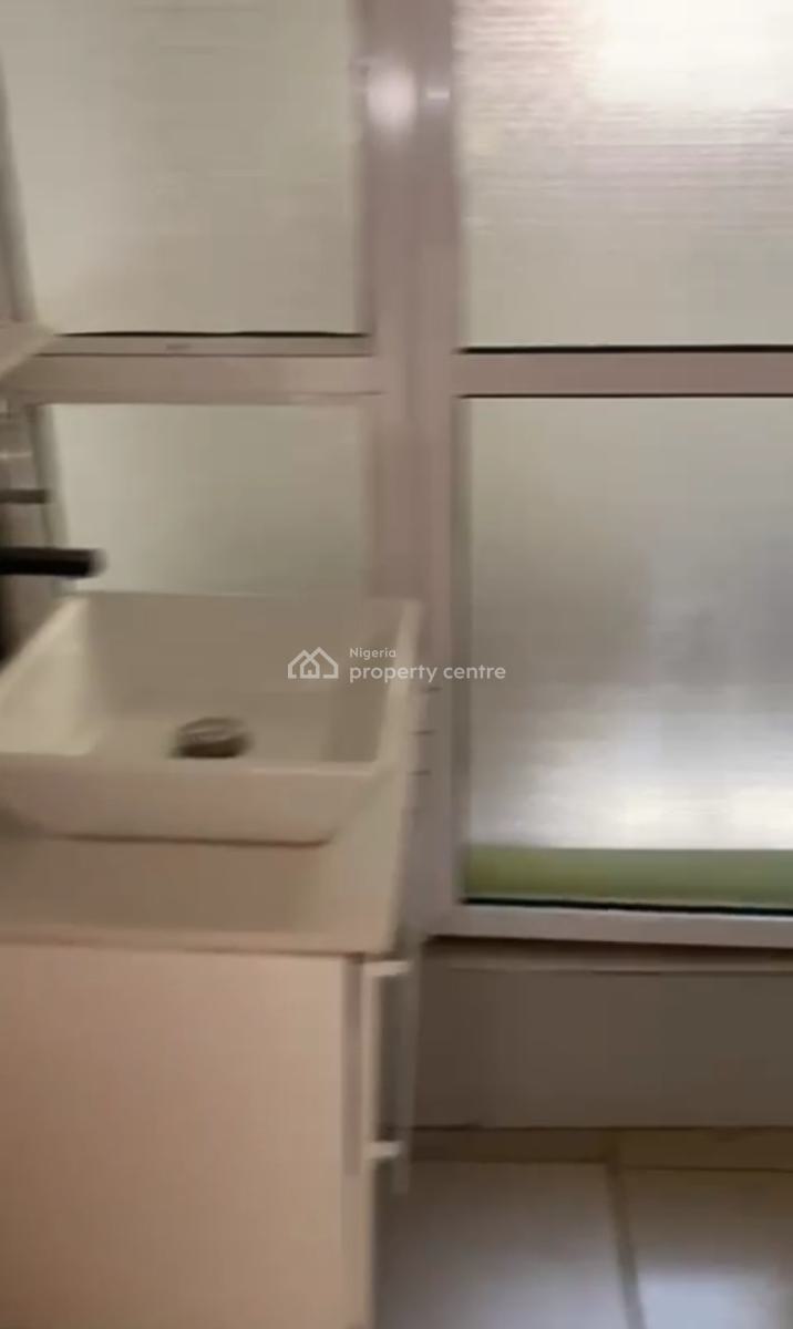 Neatly Use 2 Bedroom Flat, Off Allen Avenue, Allen, Ikeja, Lagos, Flat / Apartment for Sale