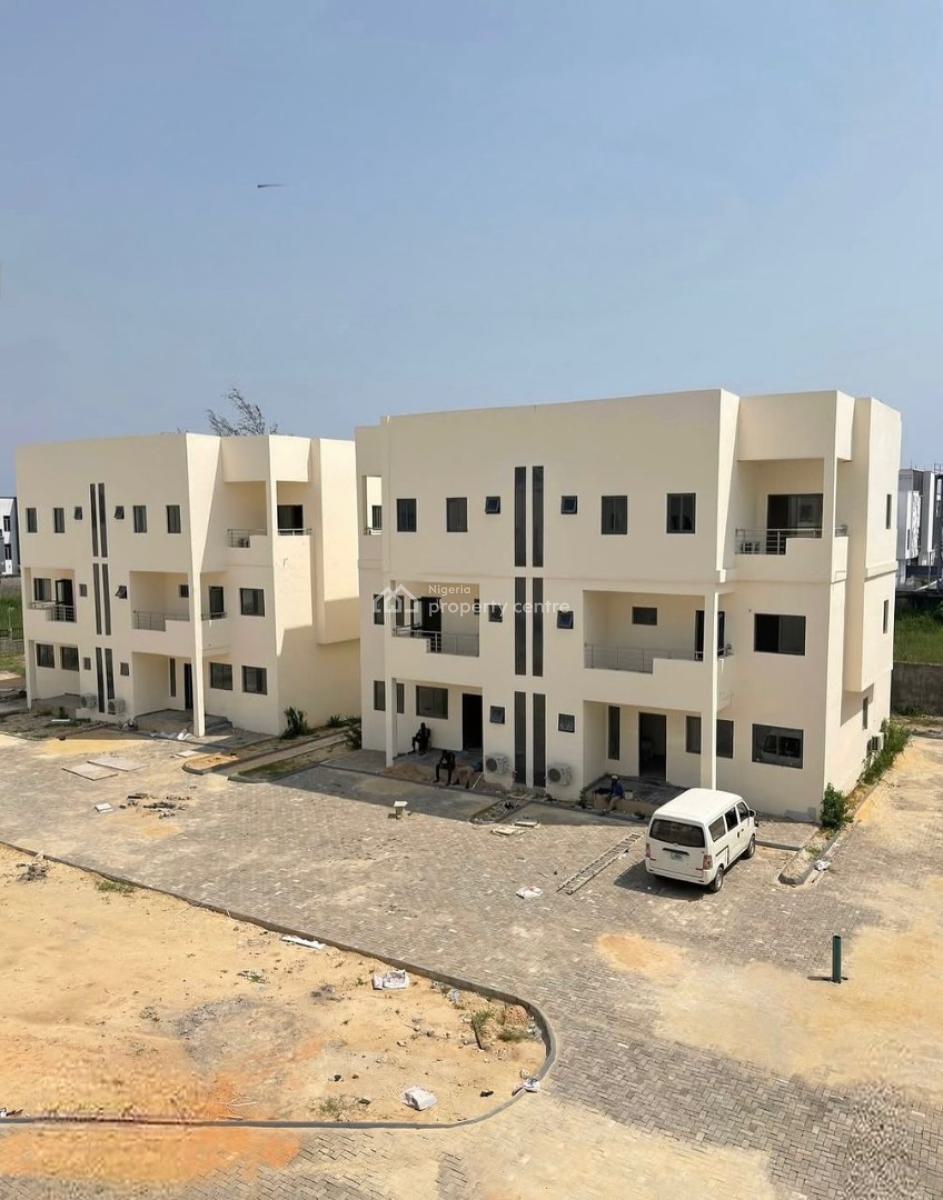 Spacious 4-bedroom Semi Detached Duplex, Osapa, Lekki, Lagos, Semi-detached Duplex for Rent