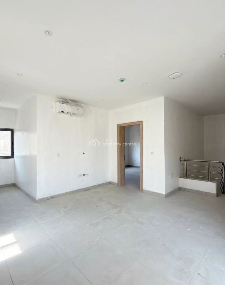 Spacious 4-bedroom Semi Detached Duplex, Osapa, Lekki, Lagos, Semi-detached Duplex for Rent