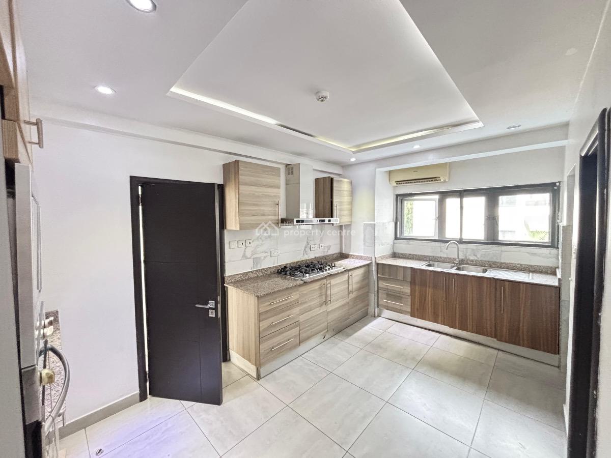 Luxury 3 Bedroom Apartment with Bq, Off Lugard Ave, Ikoyi, Lagos, Flat / Apartment for Rent