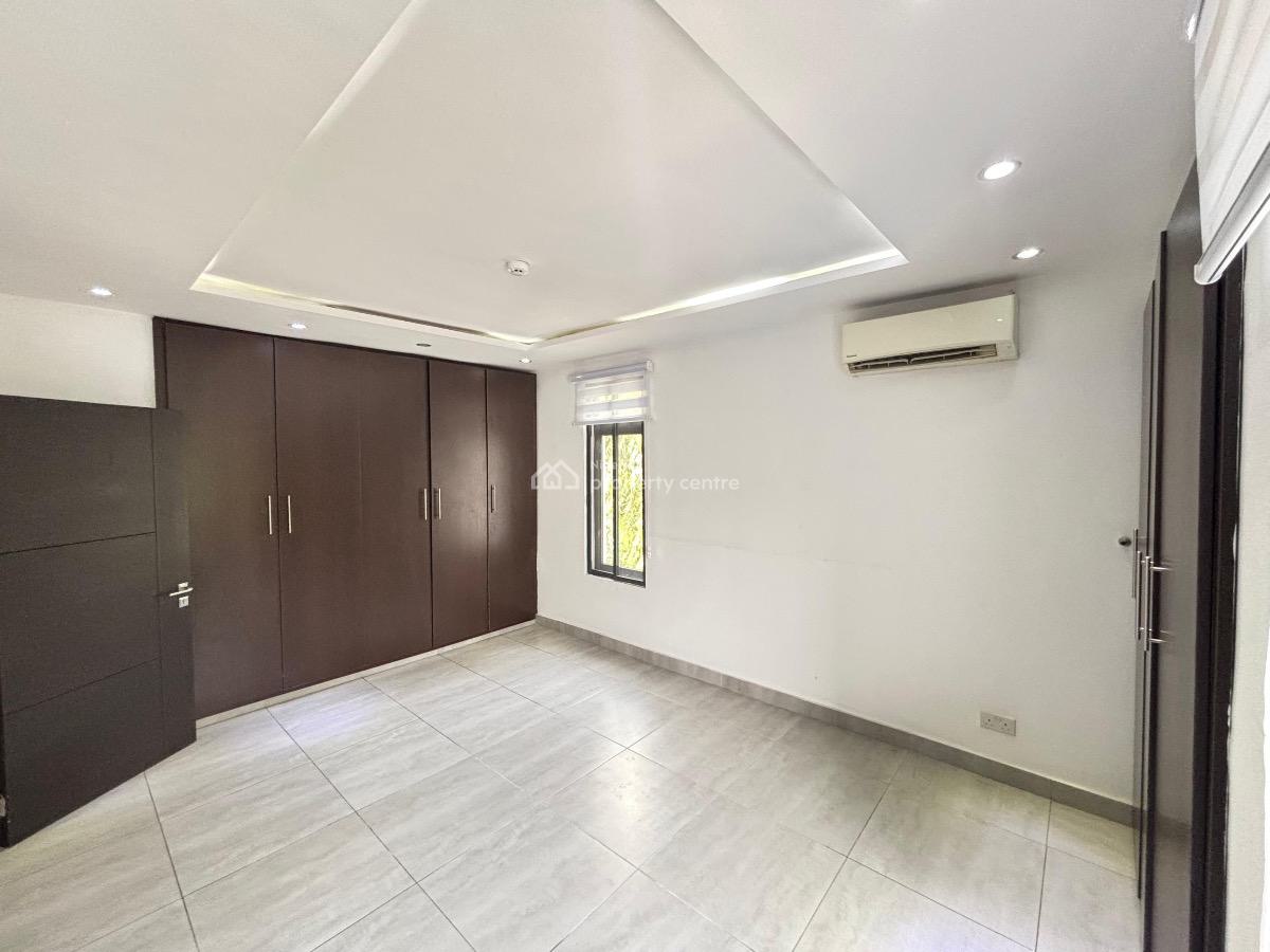 Luxury 3 Bedroom Apartment with Bq, Off Lugard Ave, Ikoyi, Lagos, Flat / Apartment for Rent