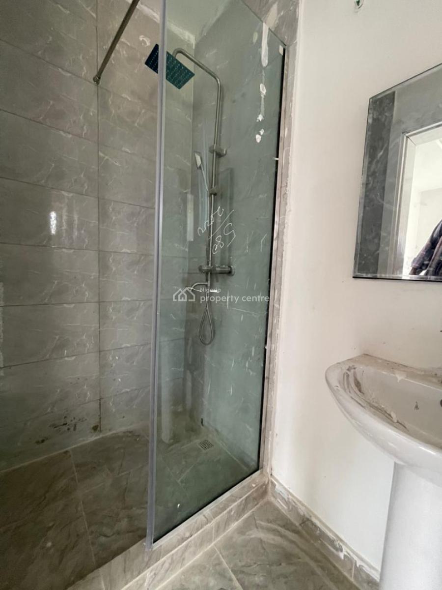 2 Bedroom Maisonette, Lekki Phase 1, Lekki, Lagos, Flat / Apartment for Sale