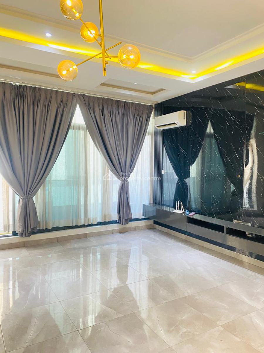 4-bedroom Terrace House with Bq & 5kva Solar Inverter, Lekki Phase 1, Lekki, Lagos, Terraced Duplex for Rent