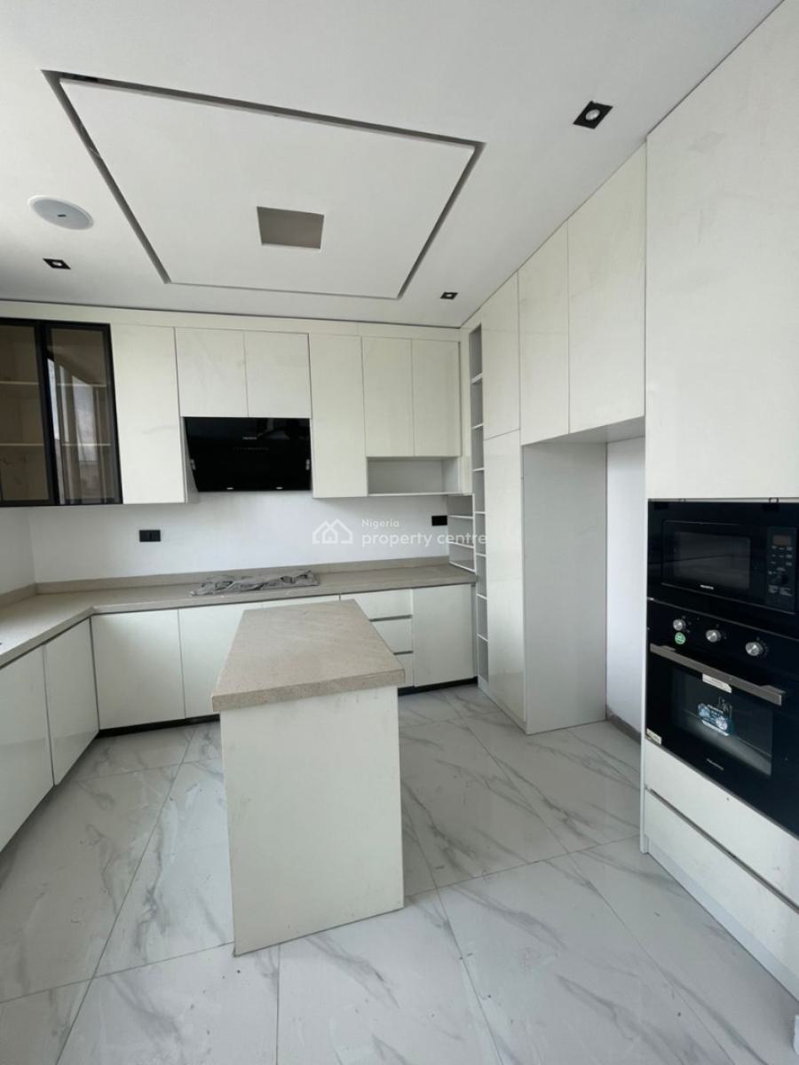 2 Bedroom Apartment, Lekki Phase 1, Lekki, Lagos, Flat / Apartment for Sale