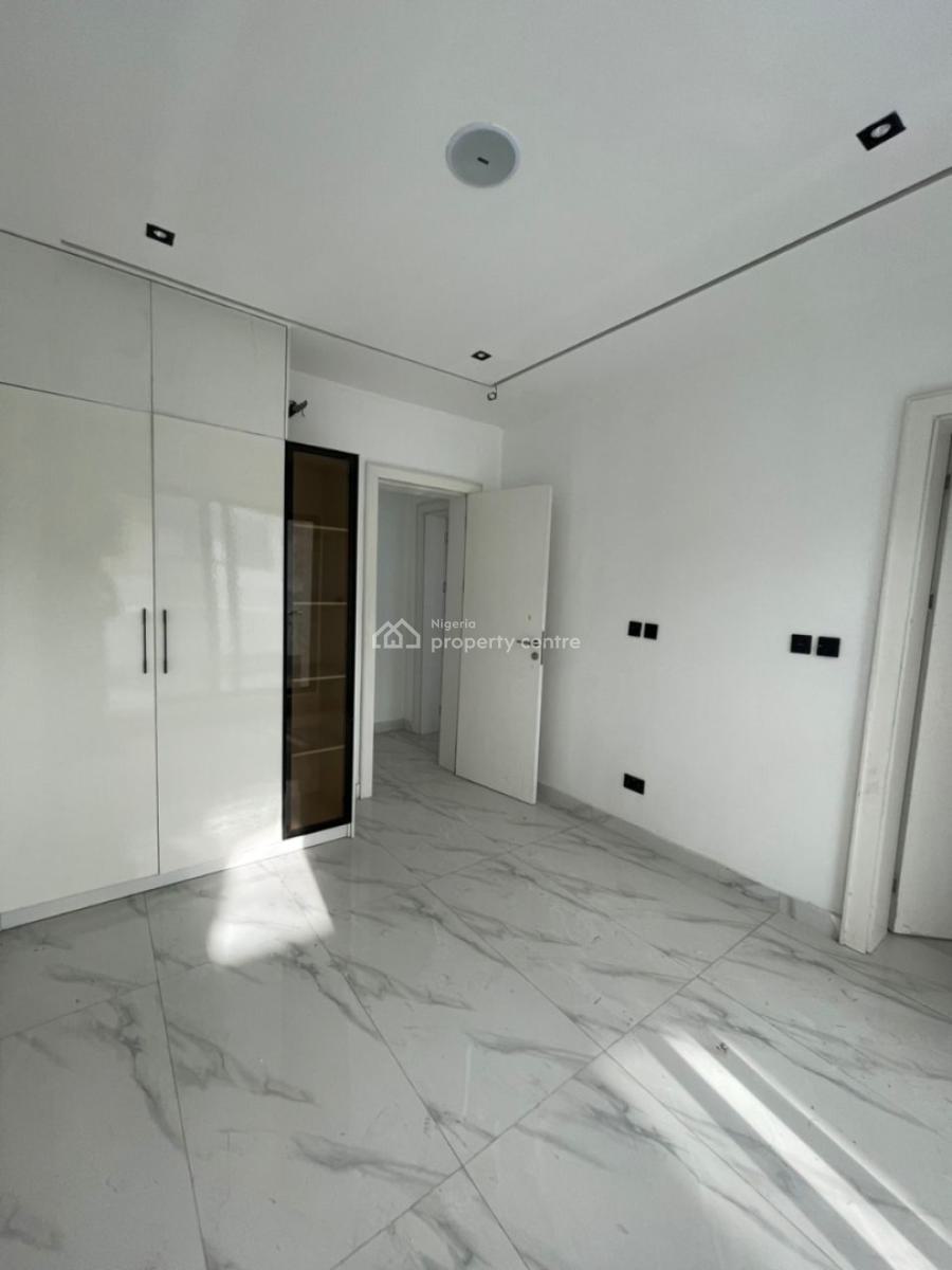 2 Bedroom Apartment, Lekki Phase 1, Lekki, Lagos, Flat / Apartment for Sale