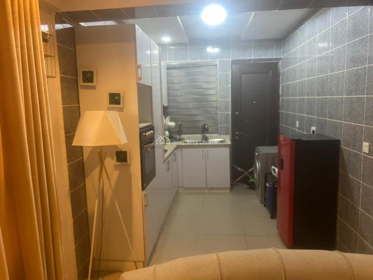 Luxury 1 Bedroom Apartment; Mini Flat, Lekki Phase 1, Lekki, Lagos, Mini Flat (room and Parlour) for Rent