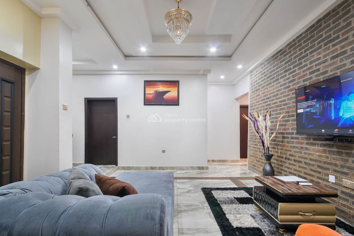 Spacious 3 Bedroom Apartment, Oregun, Ikeja, Lagos, Flat / Apartment Short Let