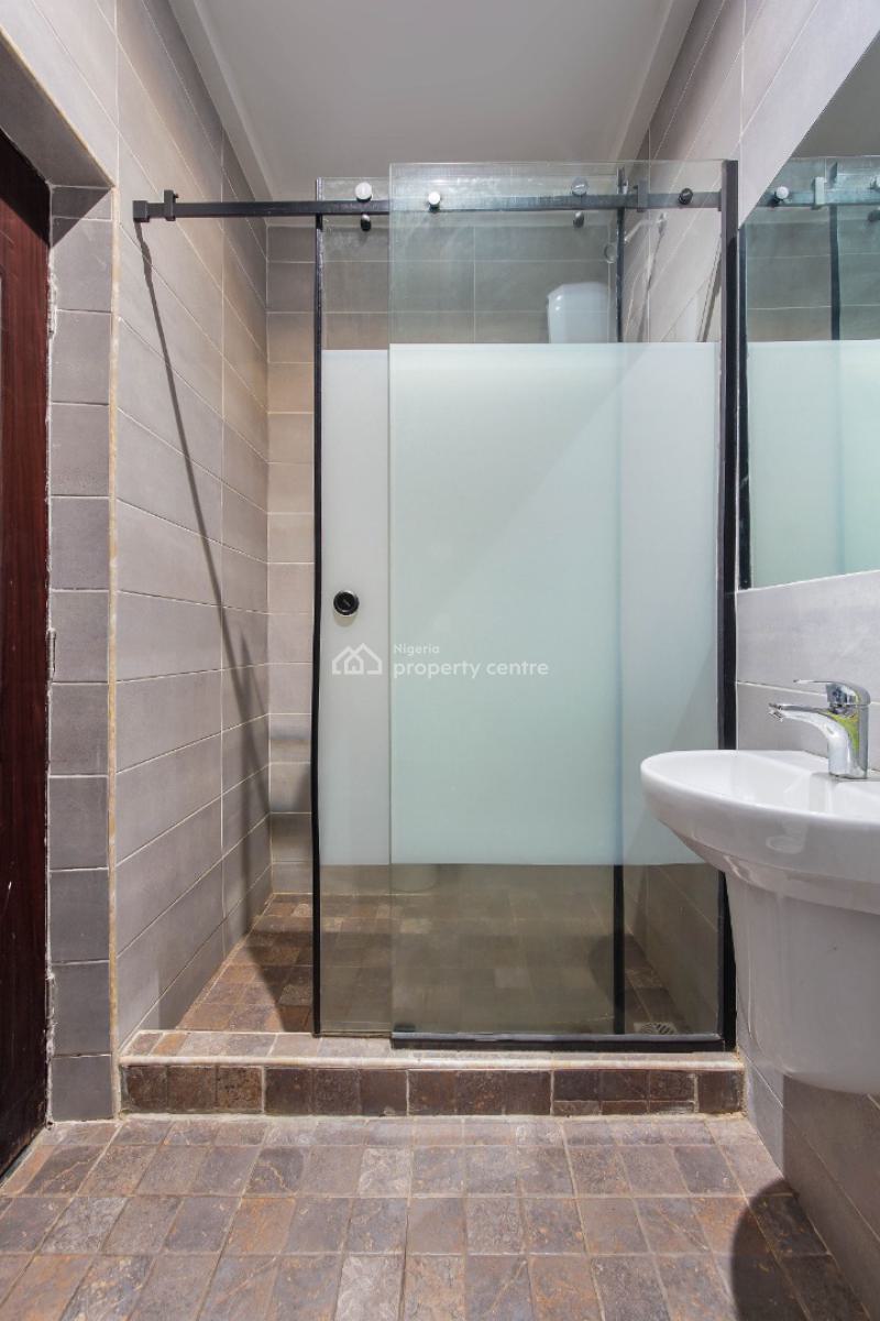 Spacious 3 Bedroom Apartment, Oregun, Ikeja, Lagos, Flat / Apartment Short Let