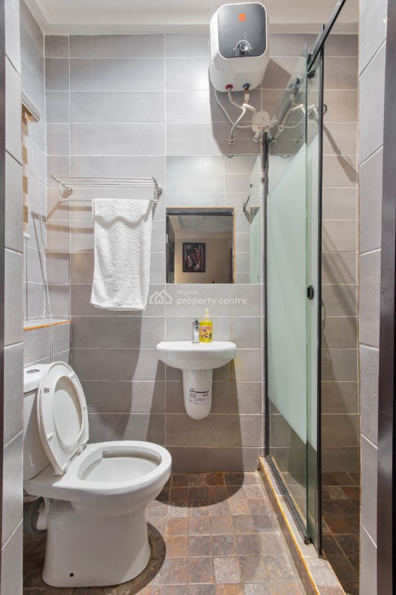 Spacious 3 Bedroom Apartment, Oregun, Ikeja, Lagos, Flat / Apartment Short Let