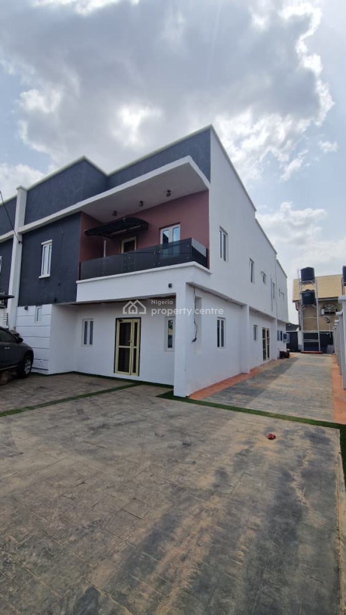 4 Bedroom Duplex with Two Bq Attached, Emmanuel Est, Ile Tuntun, Jericho, Ibadan, Oyo, Semi-detached Duplex for Sale