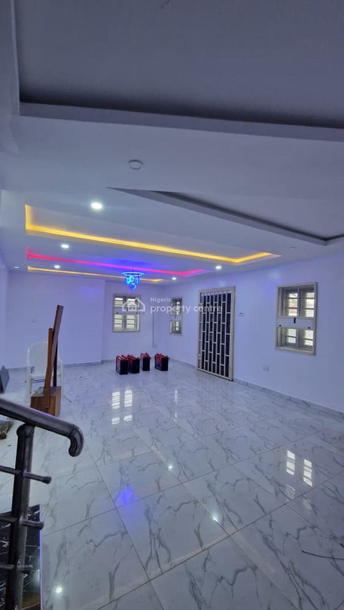 4 Bedroom Duplex with Two Bq Attached, Emmanuel Est, Ile Tuntun, Jericho, Ibadan, Oyo, Semi-detached Duplex for Sale