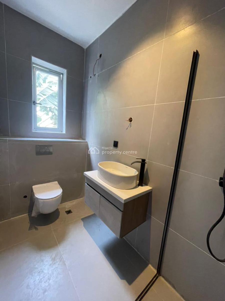 3 Bedroom Apartment, Lekki Phase 1, Lekki, Lagos, Flat / Apartment for Sale