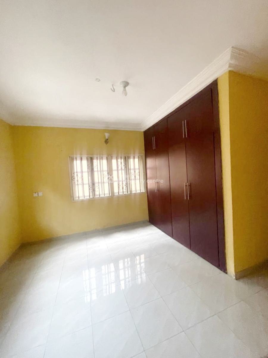 Luxury 3 Bedroom Flat, Gra Phase 1, Magodo, Lagos, Flat / Apartment for Rent