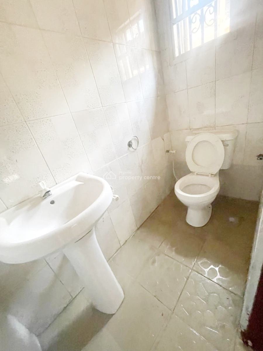 Luxury 3 Bedroom Flat, Gra Phase 1, Magodo, Lagos, Flat / Apartment for Rent