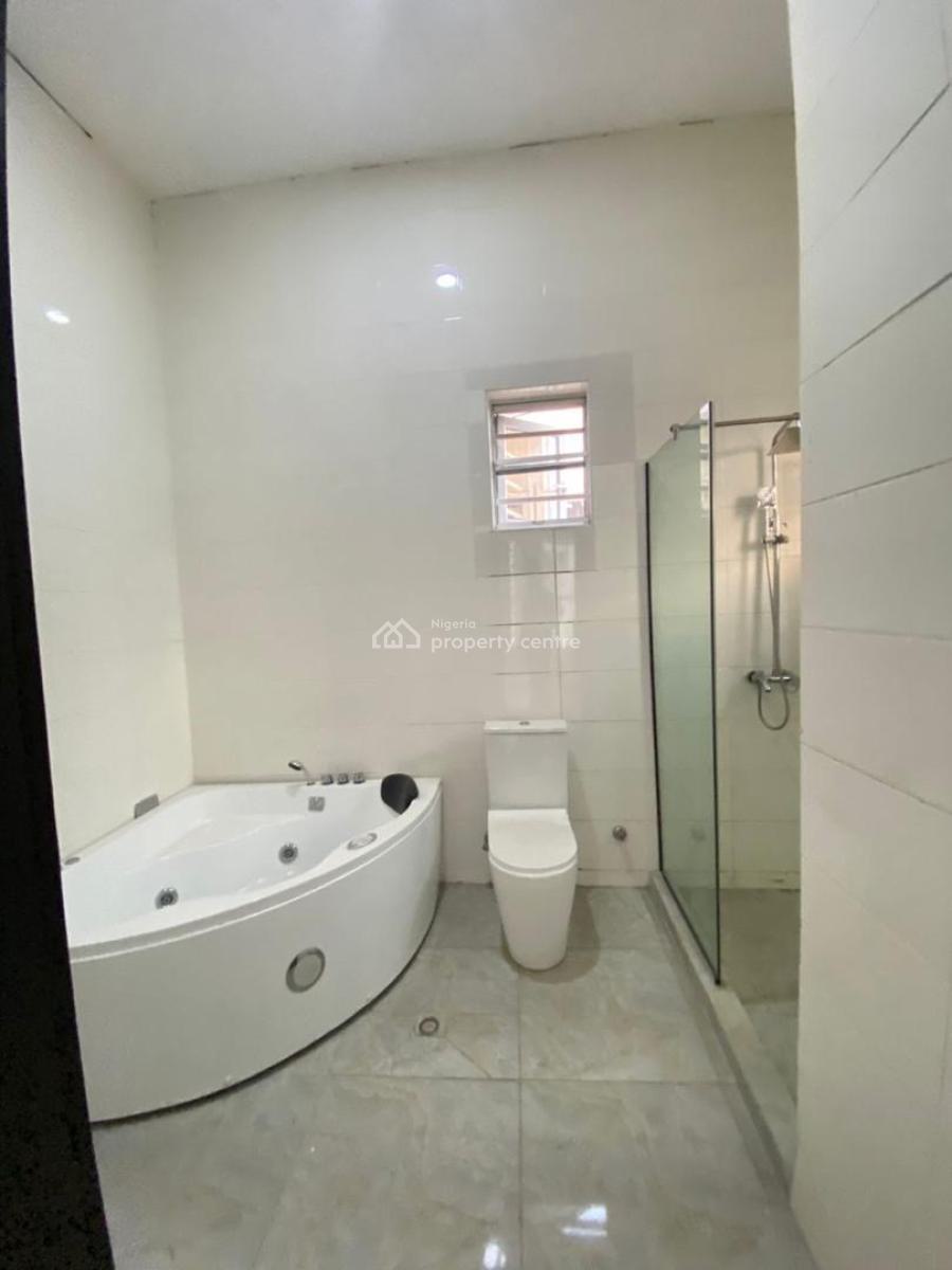 Exquisite Master Bedroom Shared Apartment, Chevron, Lekki Phase 2, Lekki, Lagos, Flat / Apartment for Rent