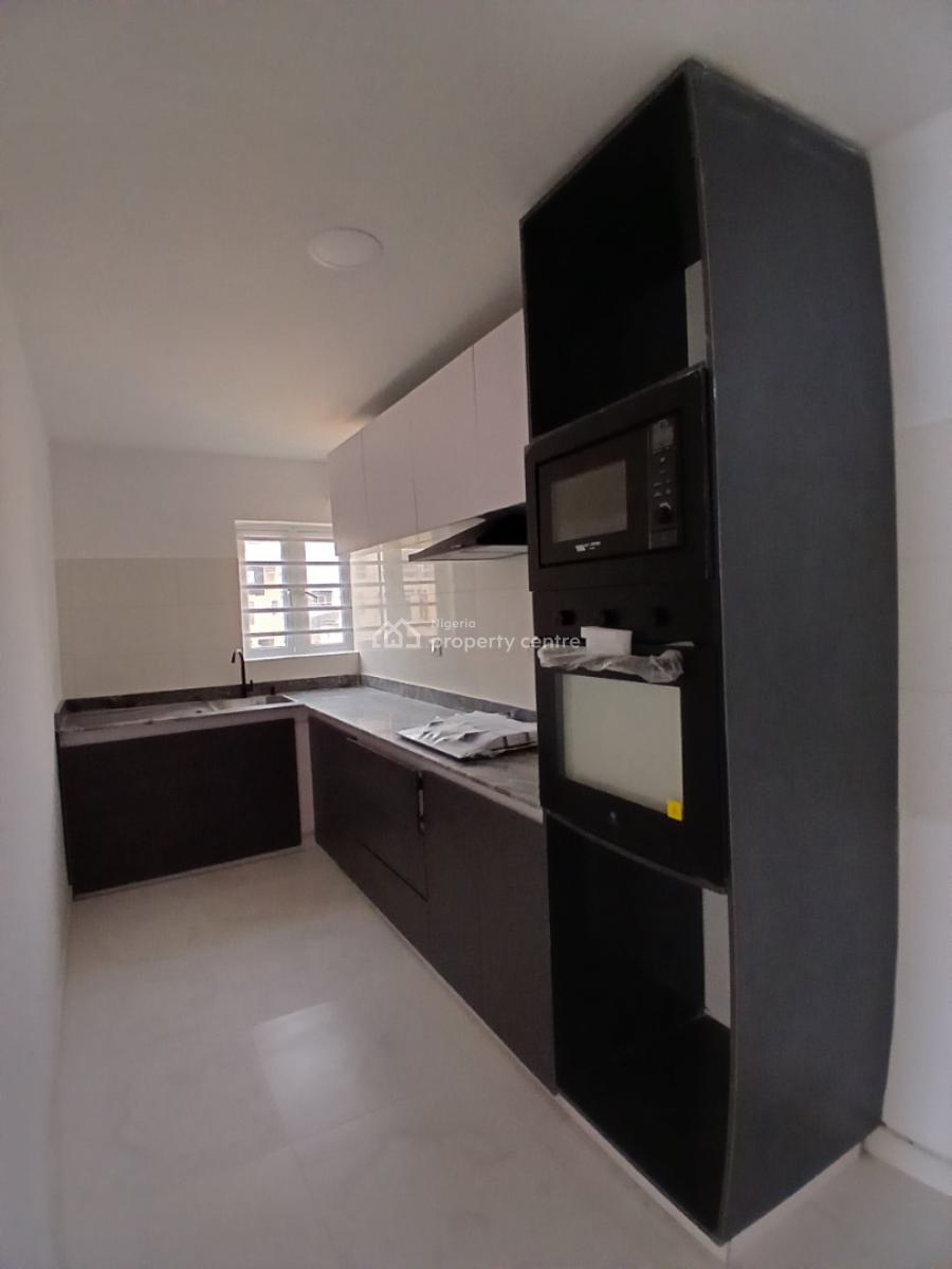 Newly Built and Serviced with 24/7 Power Supply 2 Bedroom En-suite Fla, Ikate Elegushi, Lekki, Lagos, Flat / Apartment for Rent