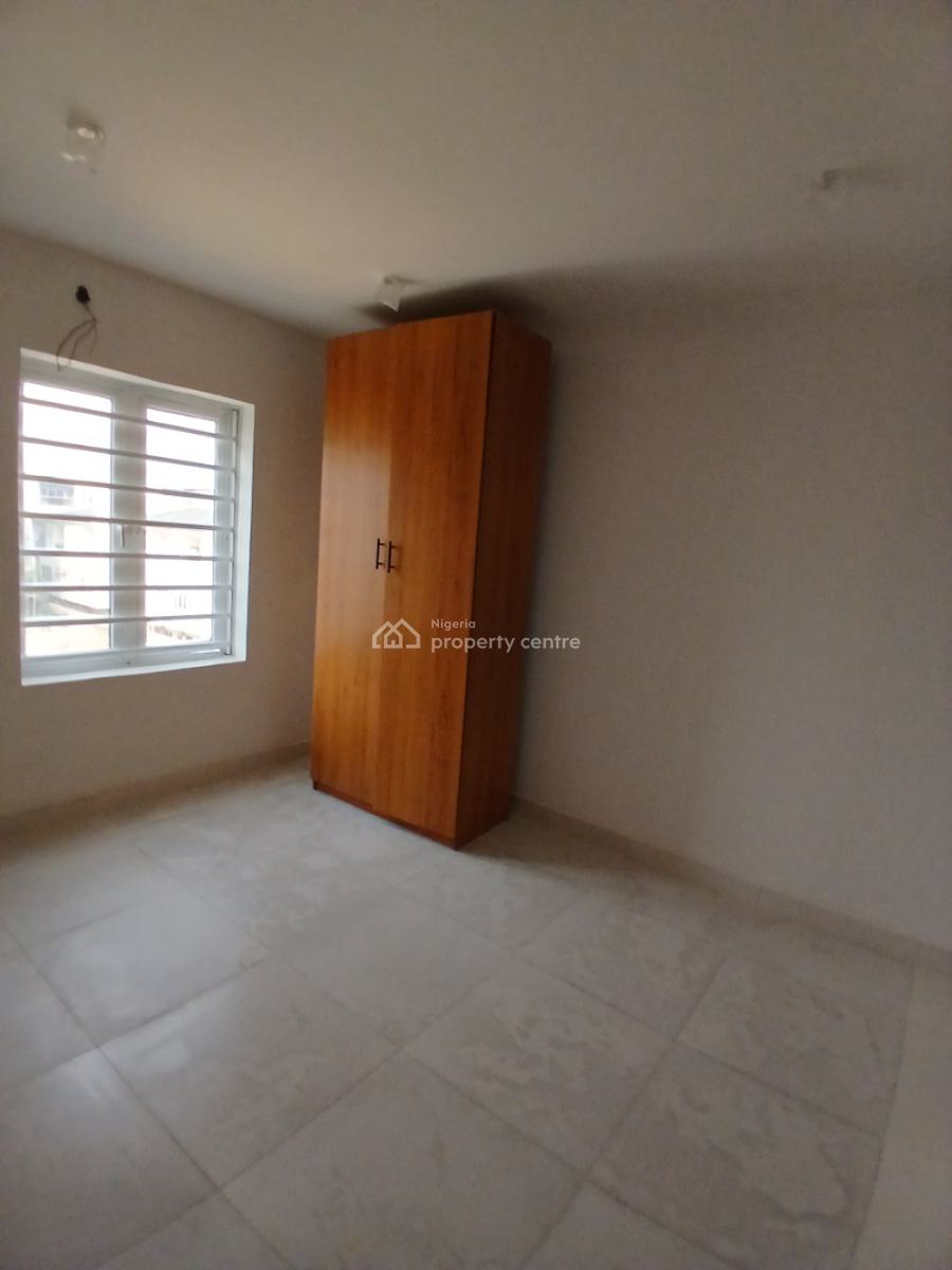 Newly Built and Serviced with 24/7 Power Supply 2 Bedroom En-suite Fla, Ikate Elegushi, Lekki, Lagos, Flat / Apartment for Rent