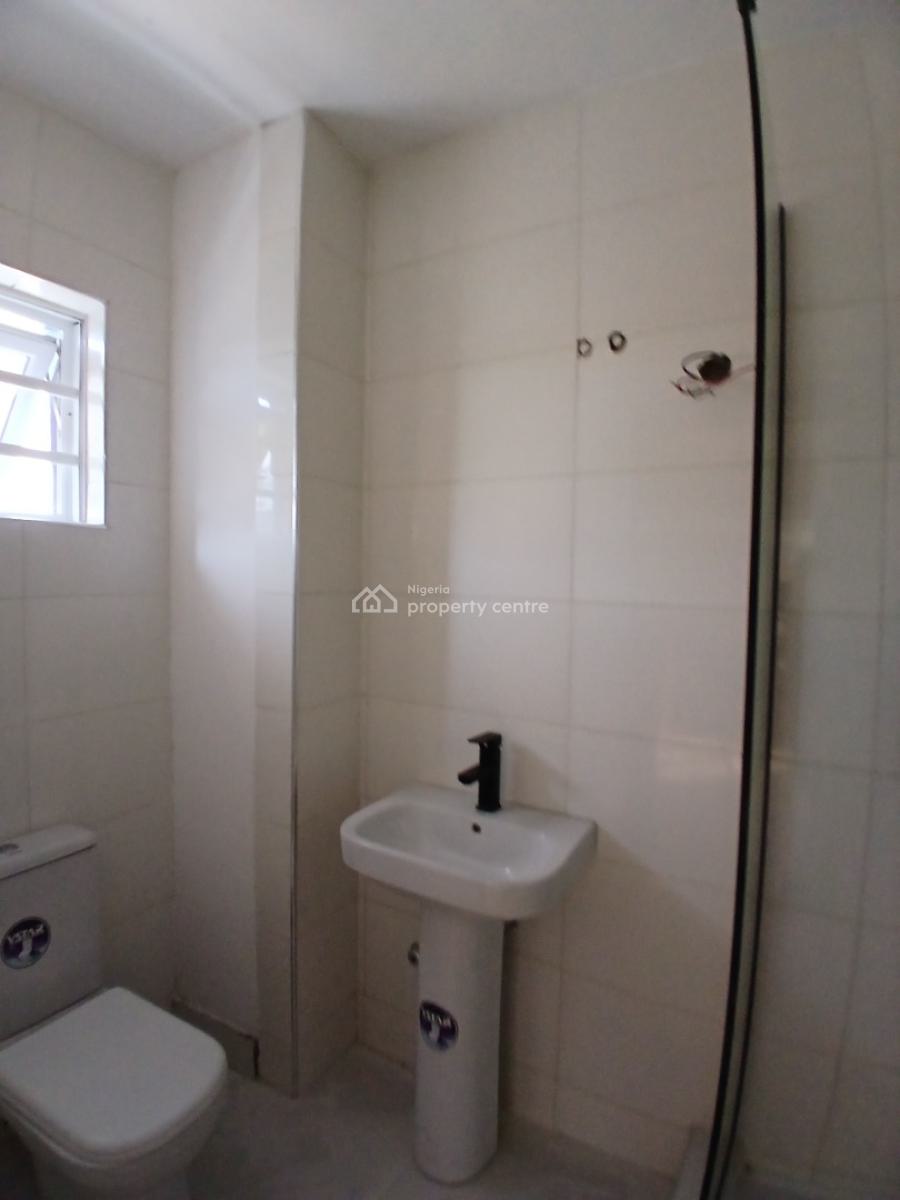 Newly Built and Serviced with 24/7 Power Supply 2 Bedroom En-suite Fla, Ikate Elegushi, Lekki, Lagos, Flat / Apartment for Rent