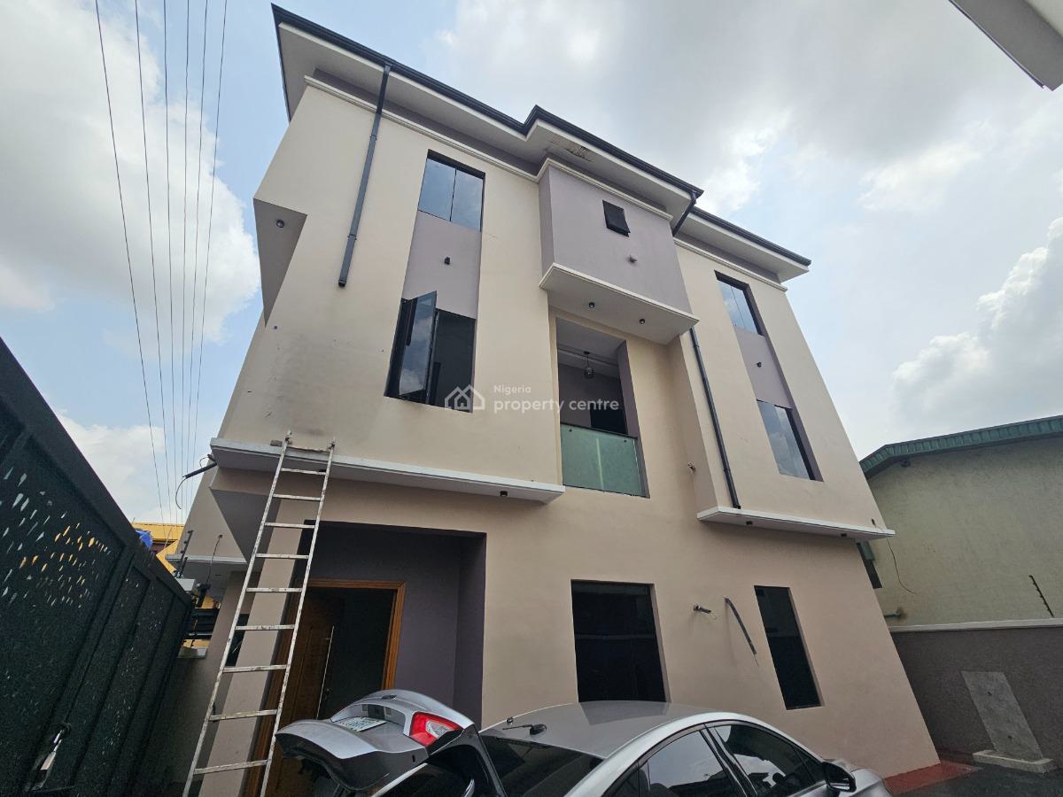 Luxury 4 Bedroom Fully Detached Duplex with Bq, Gra Phase 1, Magodo, Lagos, Detached Duplex for Sale