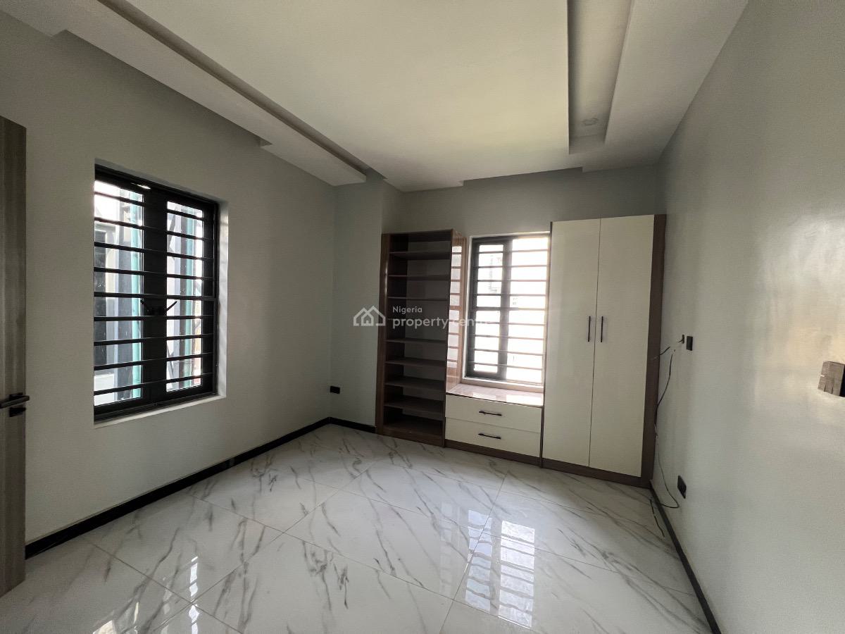 2 Bedroom Apartment, Off Freedom Way, Lekki Phase 1, Lekki, Lagos, Flat / Apartment for Rent