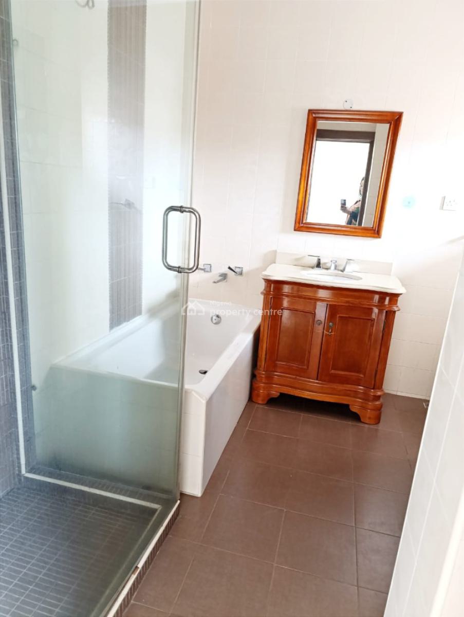 Well Maintained 4 Bedroom Terrace Duplex, Lekki Phase 1, Lekki, Lagos, Terraced Duplex for Rent