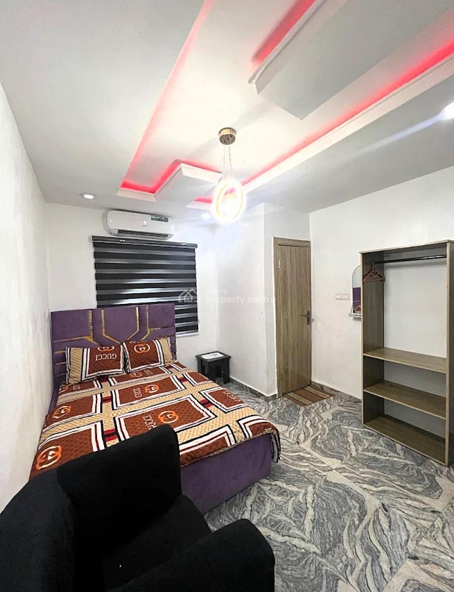 Nicely Furnished and Serviced 1 Bedroom Apartment, Ogunlana Drive, Surulere, Lagos, Mini Flat (room and Parlour) Short Let