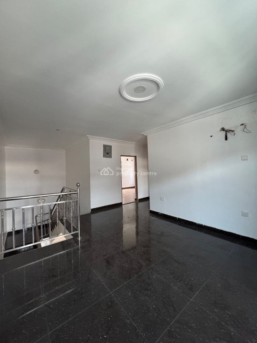 Sharp and Well Maintained 2  Bedroom Terrace Duplex, Lekki Phase 1, Lekki, Lagos, Terraced Duplex for Rent