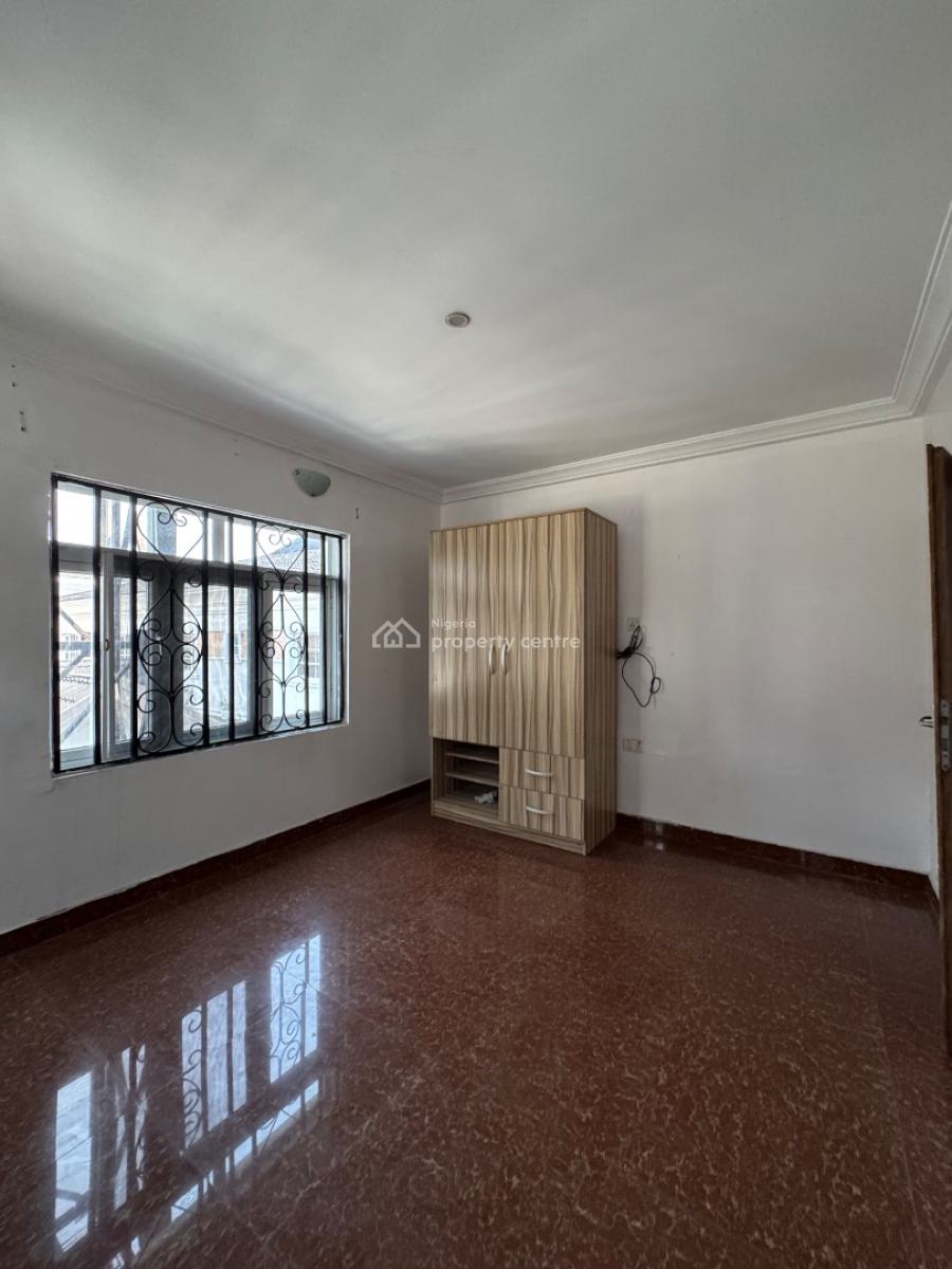 Sharp and Well Maintained 2  Bedroom Terrace Duplex, Lekki Phase 1, Lekki, Lagos, Terraced Duplex for Rent