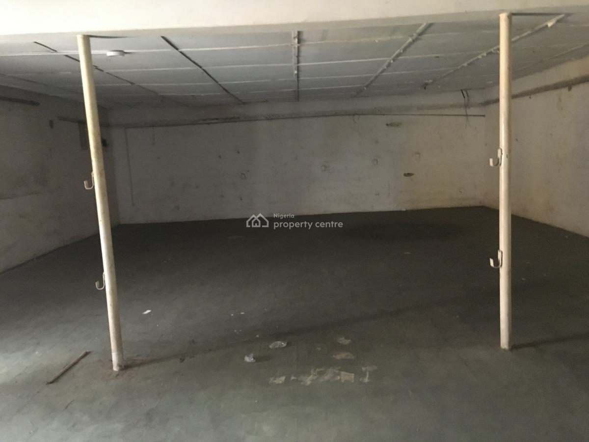 172sqm Open Plan Office Space/storage, Ikorodu Road, Ojota, Lagos, Warehouse for Rent