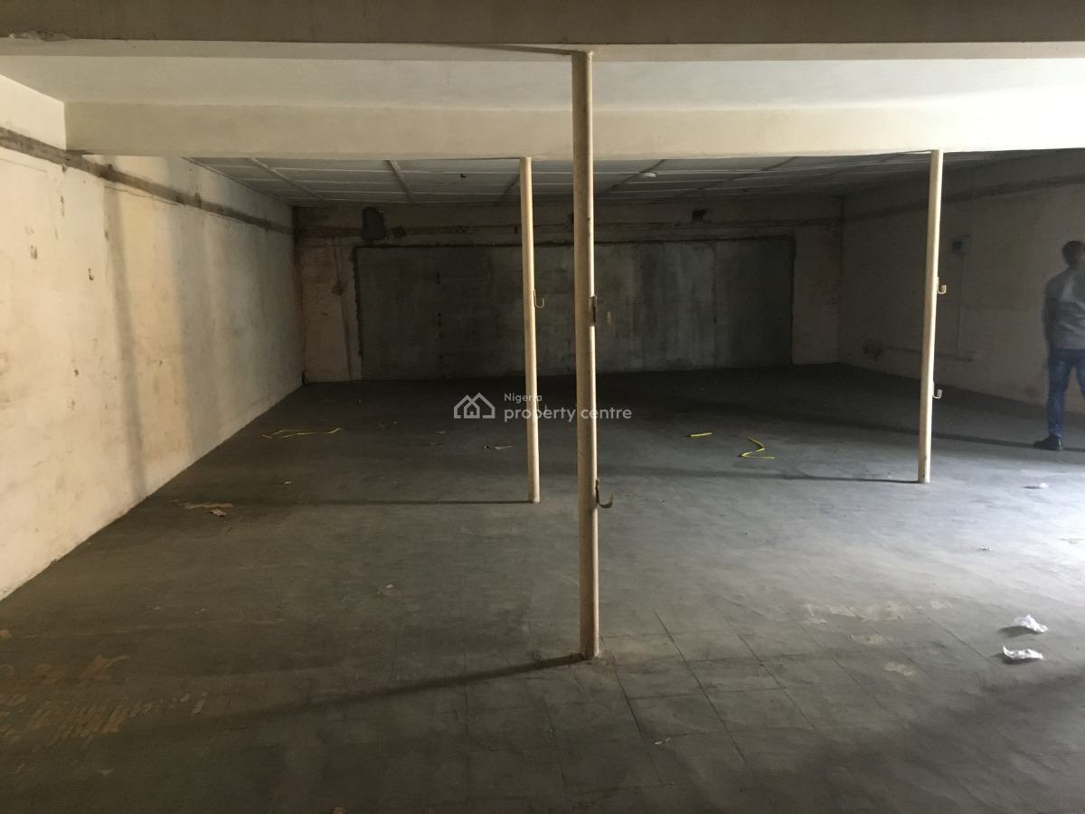 172sqm Open Plan Office Space/storage, Ikorodu Road, Ojota, Lagos, Warehouse for Rent