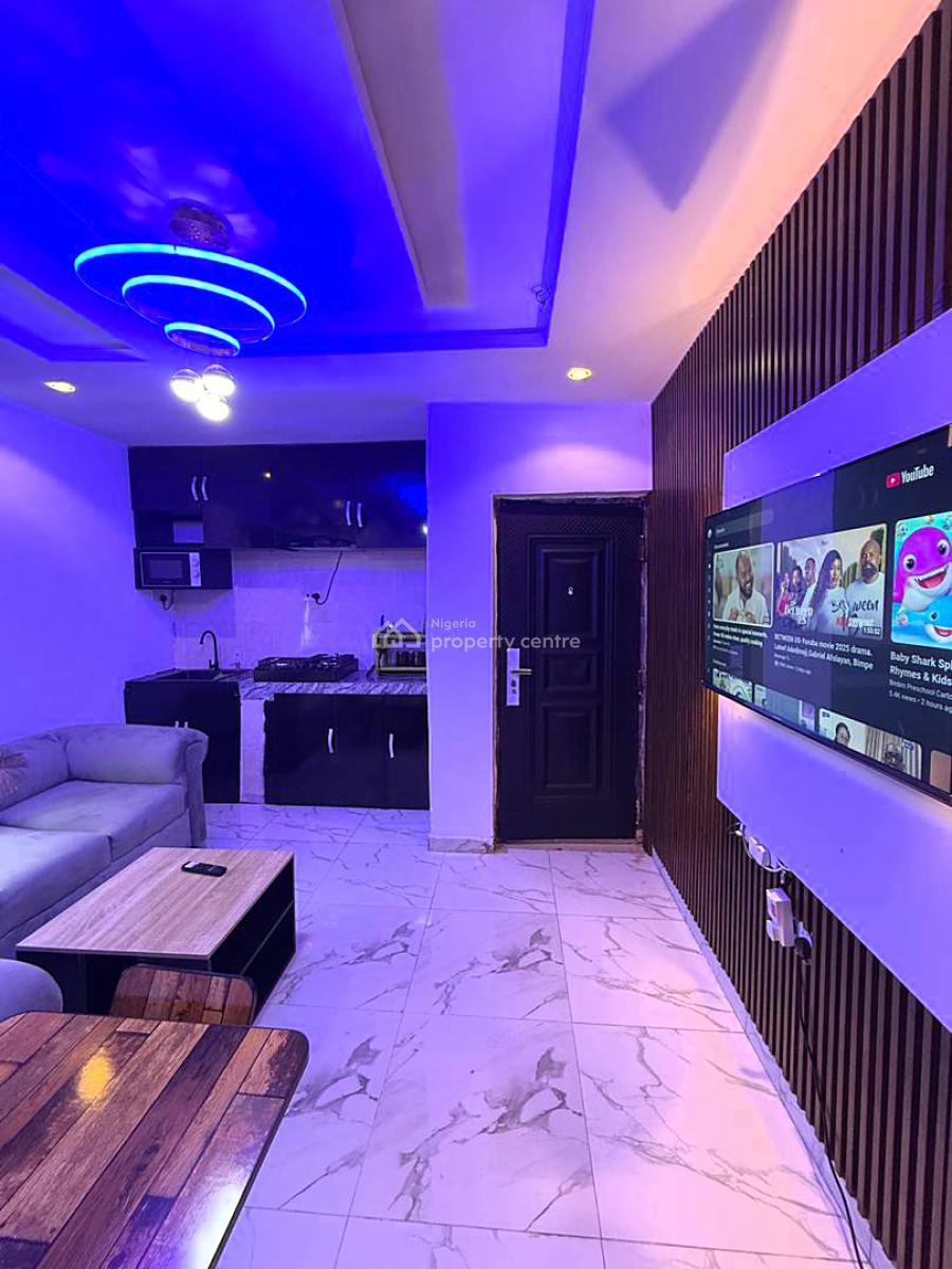 Sensationally Furnished and Serviced Luxury 1 Bedroom Apartment, Off Olufemi Street, Surulere, Lagos, Mini Flat (room and Parlour) Short Let