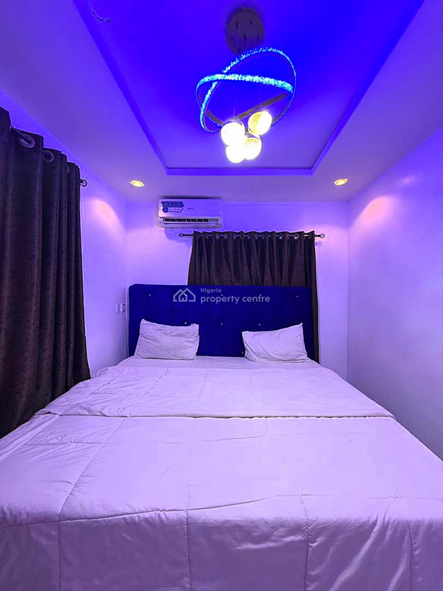 Sensationally Furnished and Serviced Luxury 1 Bedroom Apartment, Off Olufemi Street, Surulere, Lagos, Mini Flat (room and Parlour) Short Let