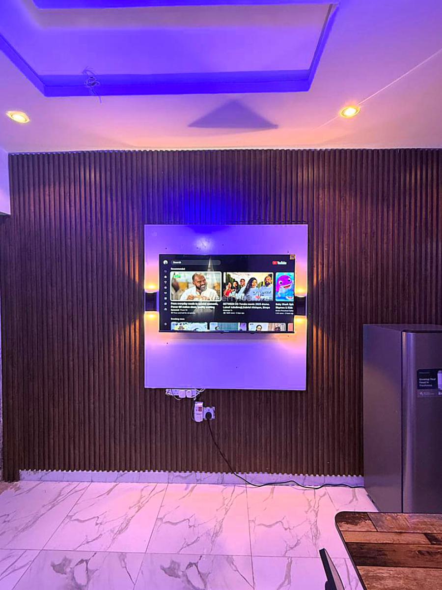 Sensationally Furnished and Serviced Luxury 1 Bedroom Apartment, Off Olufemi Street, Surulere, Lagos, Mini Flat (room and Parlour) Short Let