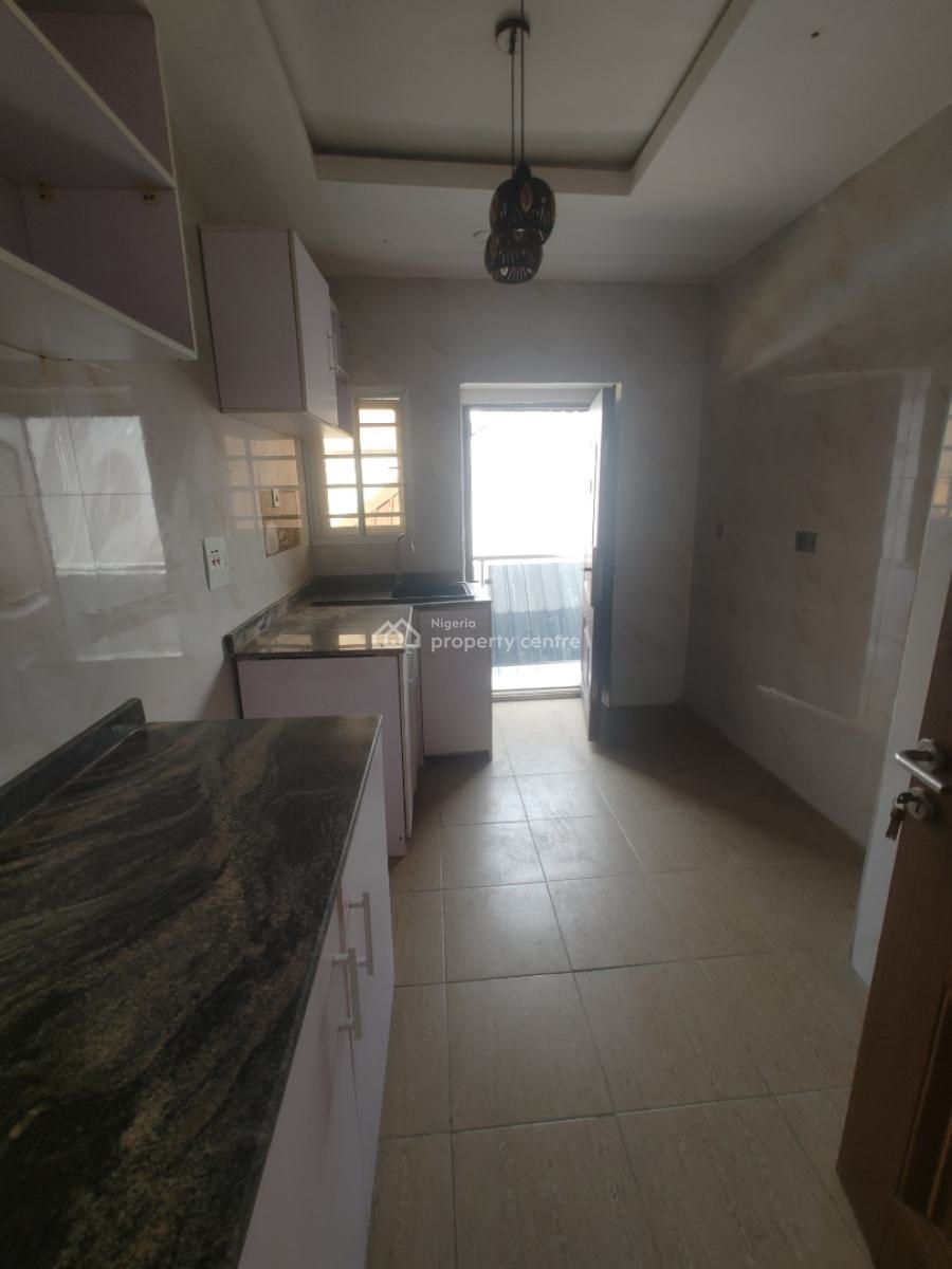 Spacious Luxury 2 Bedroom at Olokonla, Upstairs., Olokonla, Olokonla, Ajah, Lagos, Flat / Apartment for Rent