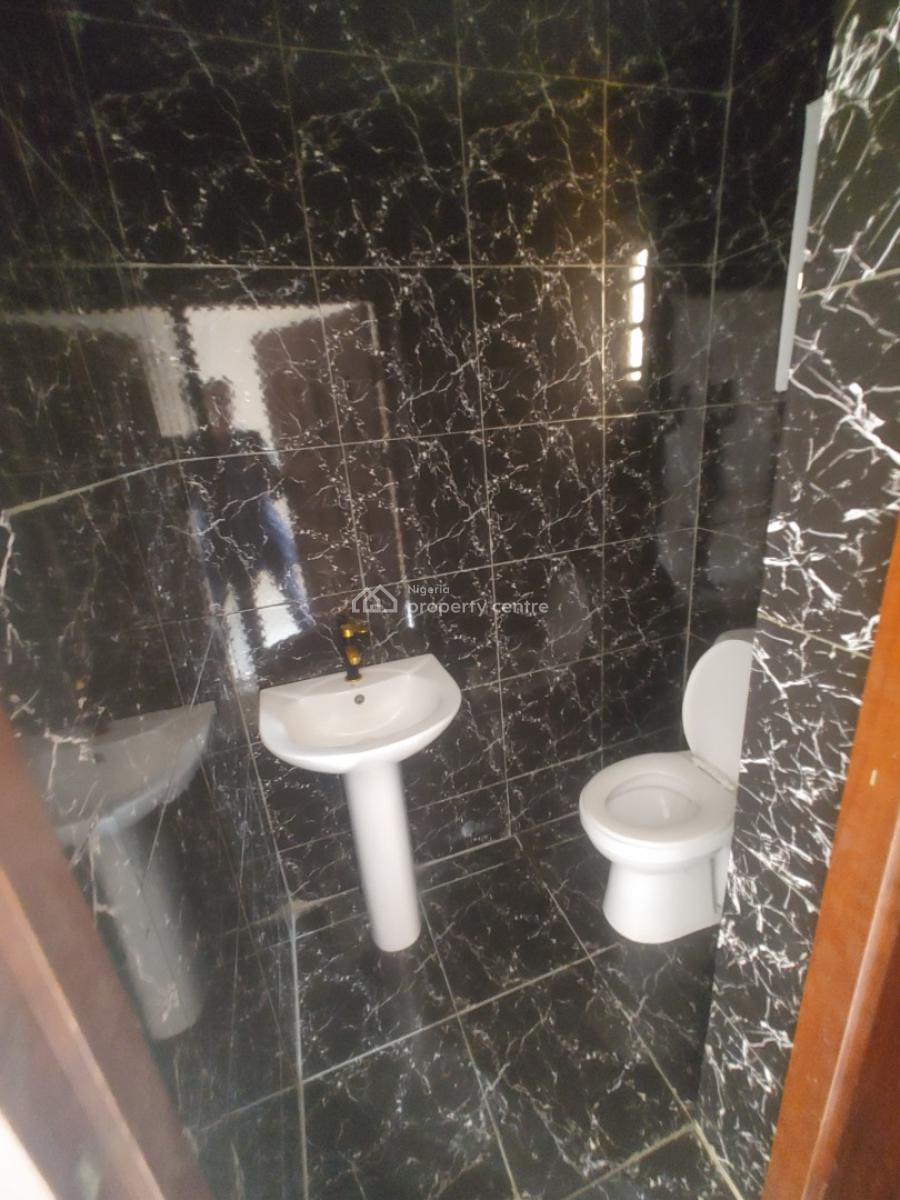 Spacious Luxury 2 Bedroom at Olokonla, Upstairs., Olokonla, Olokonla, Ajah, Lagos, Flat / Apartment for Rent