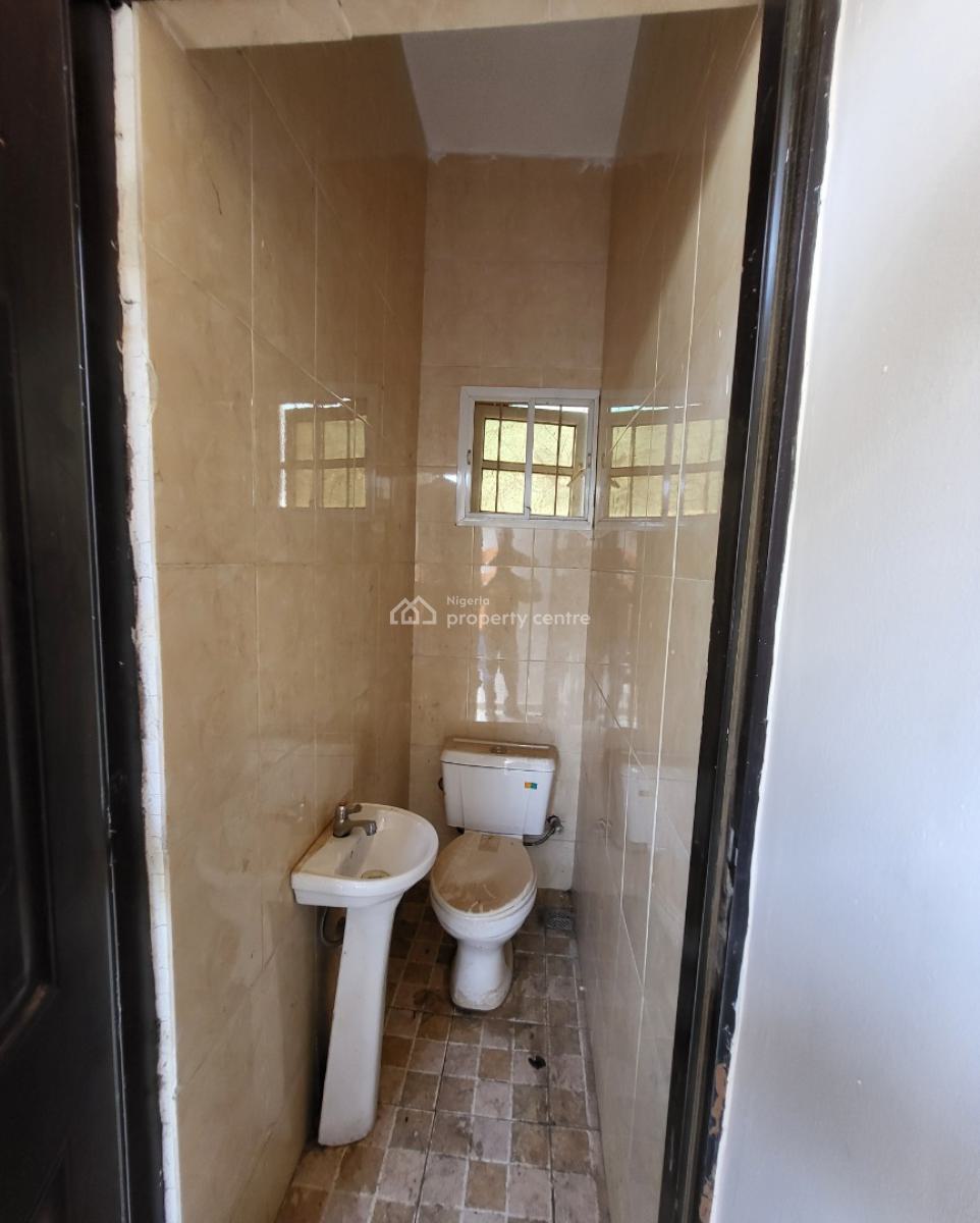 Luxurious Massive 1 Bedroom Flat, Zone E Extension, Apo Resettlement, Apo, Abuja, Flat / Apartment for Rent