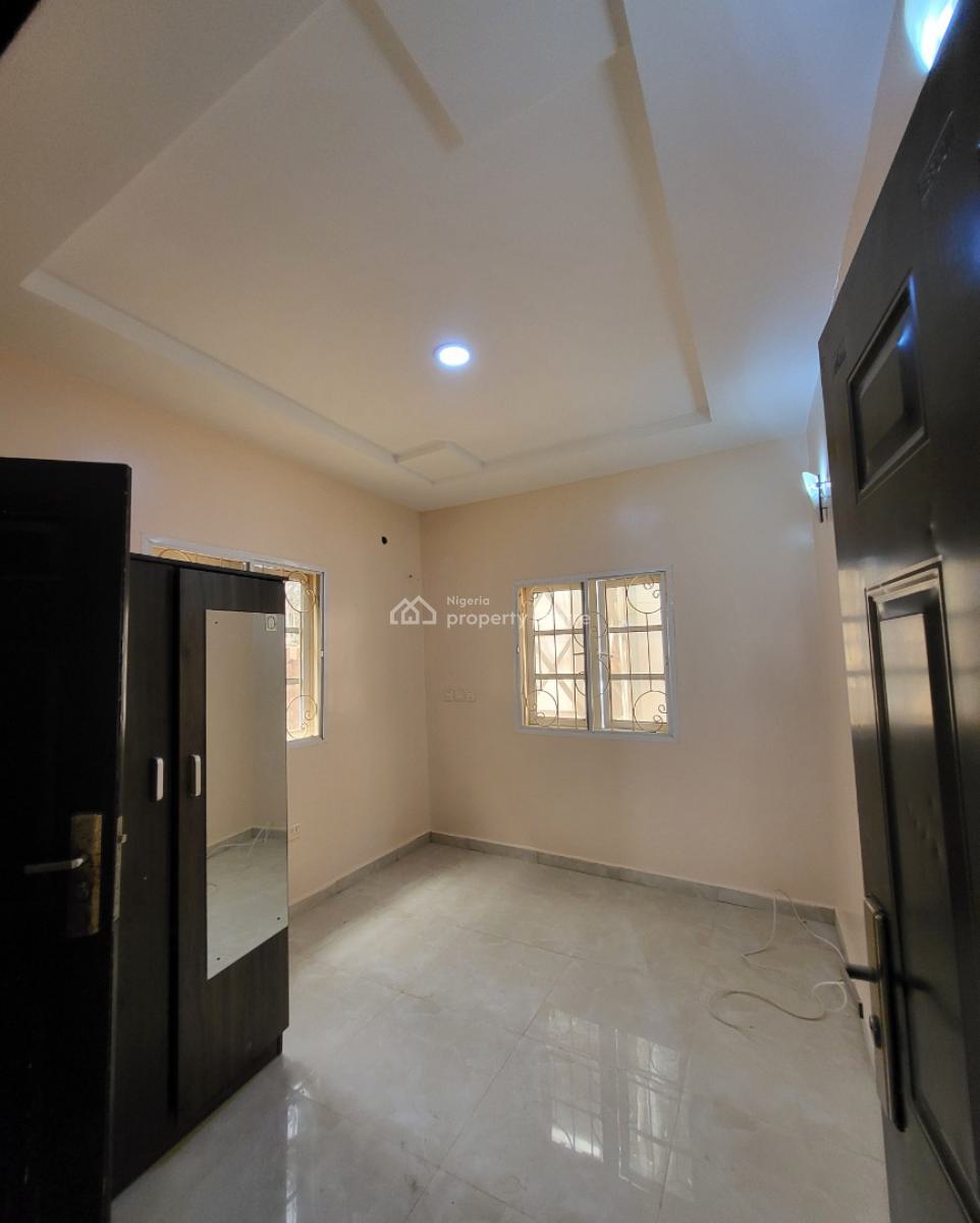 Luxurious Massive 1 Bedroom Flat, Zone E Extension, Apo Resettlement, Apo, Abuja, Flat / Apartment for Rent