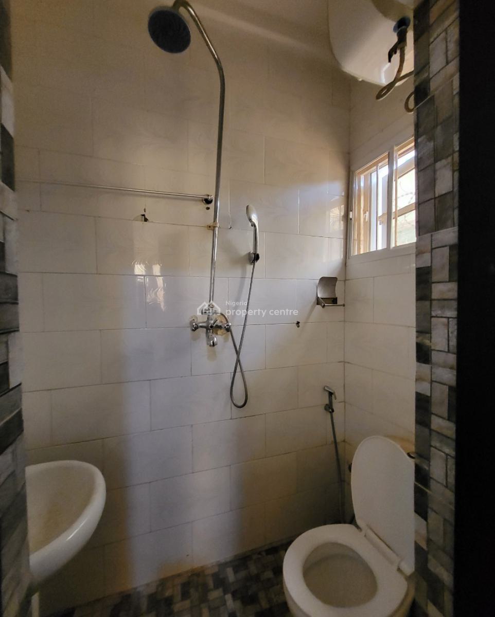 Luxurious Massive 1 Bedroom Flat, Zone E Extension, Apo Resettlement, Apo, Abuja, Flat / Apartment for Rent