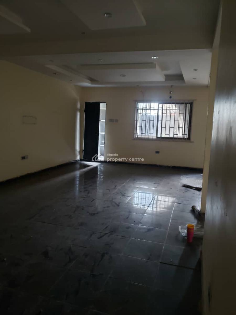 Decent 3 Bedroom Duplex with Bq, Jibowu Estate, Abule Egba, Agege, Lagos, House for Sale