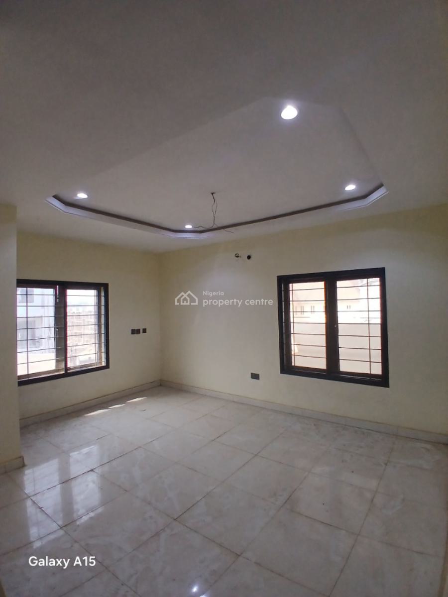4 Bedrooms Paint House & Massive Kitchen, Living Room & Family Lounge, Mabushi, Abuja, Terraced Duplex for Rent