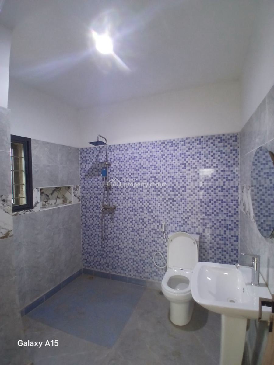 4 Bedrooms Paint House & Massive Kitchen, Living Room & Family Lounge, Mabushi, Abuja, Terraced Duplex for Rent