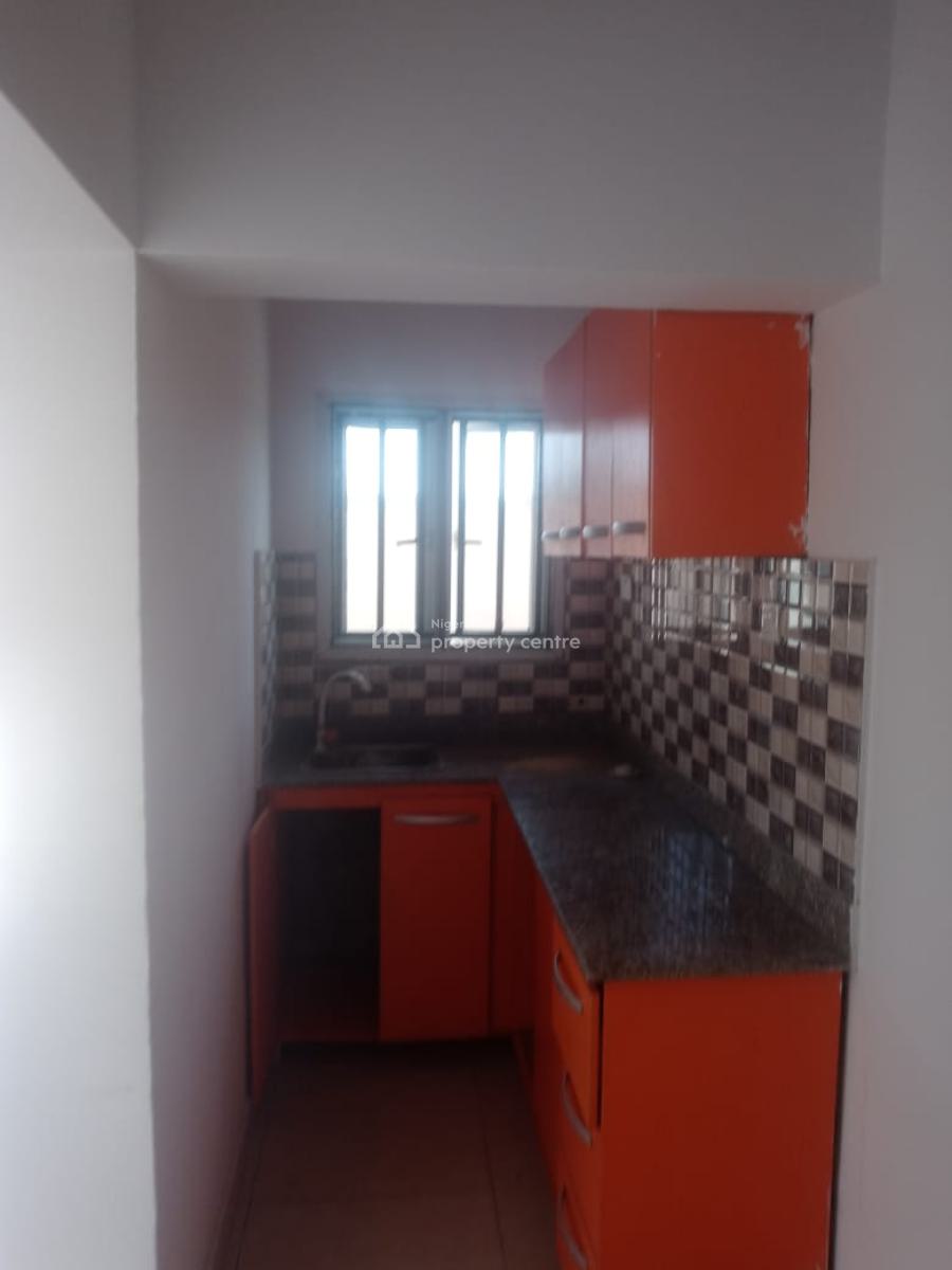 Beautiful Flat, By Aptech Estate Road, Sangotedo, Ajah, Lagos, Mini Flat (room and Parlour) for Rent
