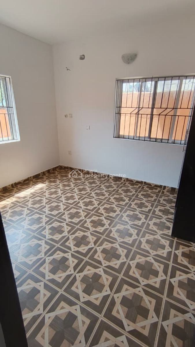 Nice and Spacious Rooms Self Contained En-suite with Fitted Kitchen, Close to Blenco, Ikate, Lekki, Lagos, Self Contain (single Rooms) for Rent