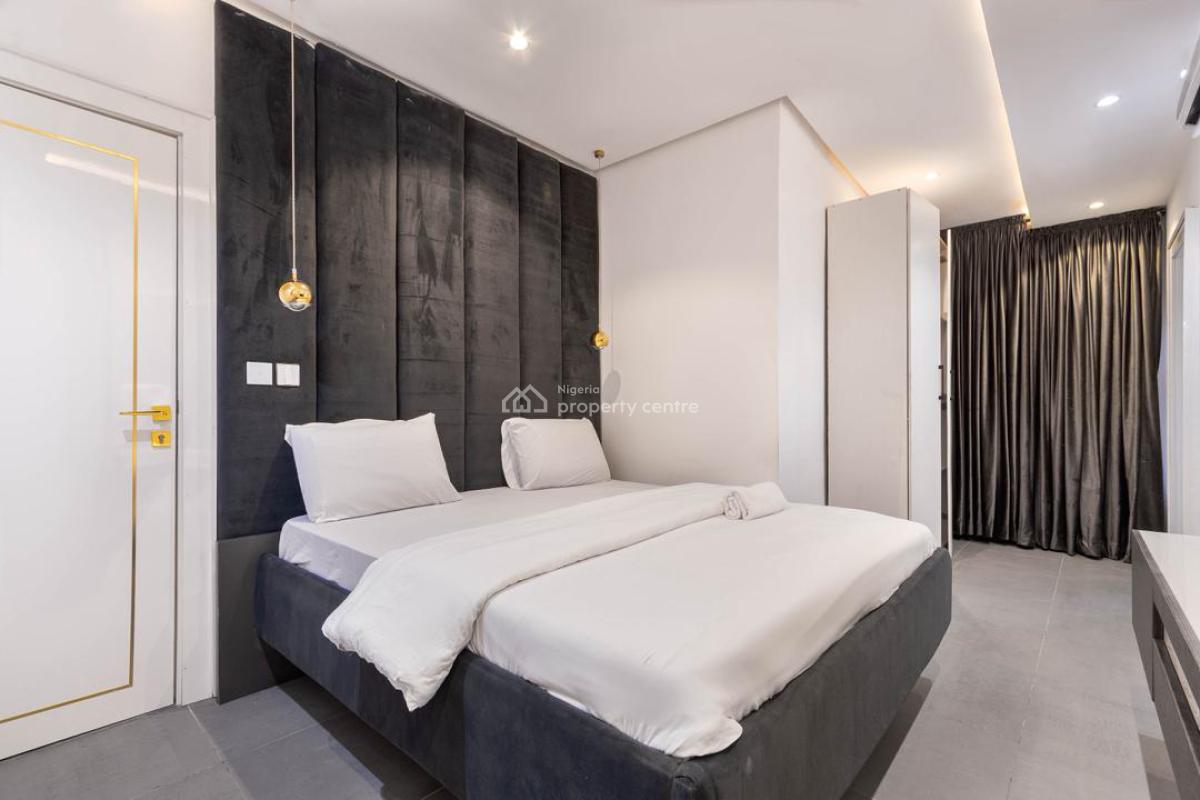 Exquisite & Spacious 4 Bedroom Duplex with Snooker Table, Comfortable Stay, Secure Environment 7, Lekki Phase 1, Lekki, Lagos, House Short Let