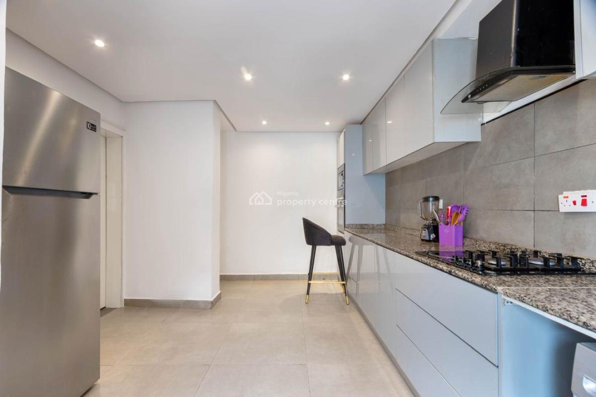 Exquisite & Spacious 4 Bedroom Duplex with Snooker Table, Comfortable Stay, Secure Environment 7, Lekki Phase 1, Lekki, Lagos, House Short Let